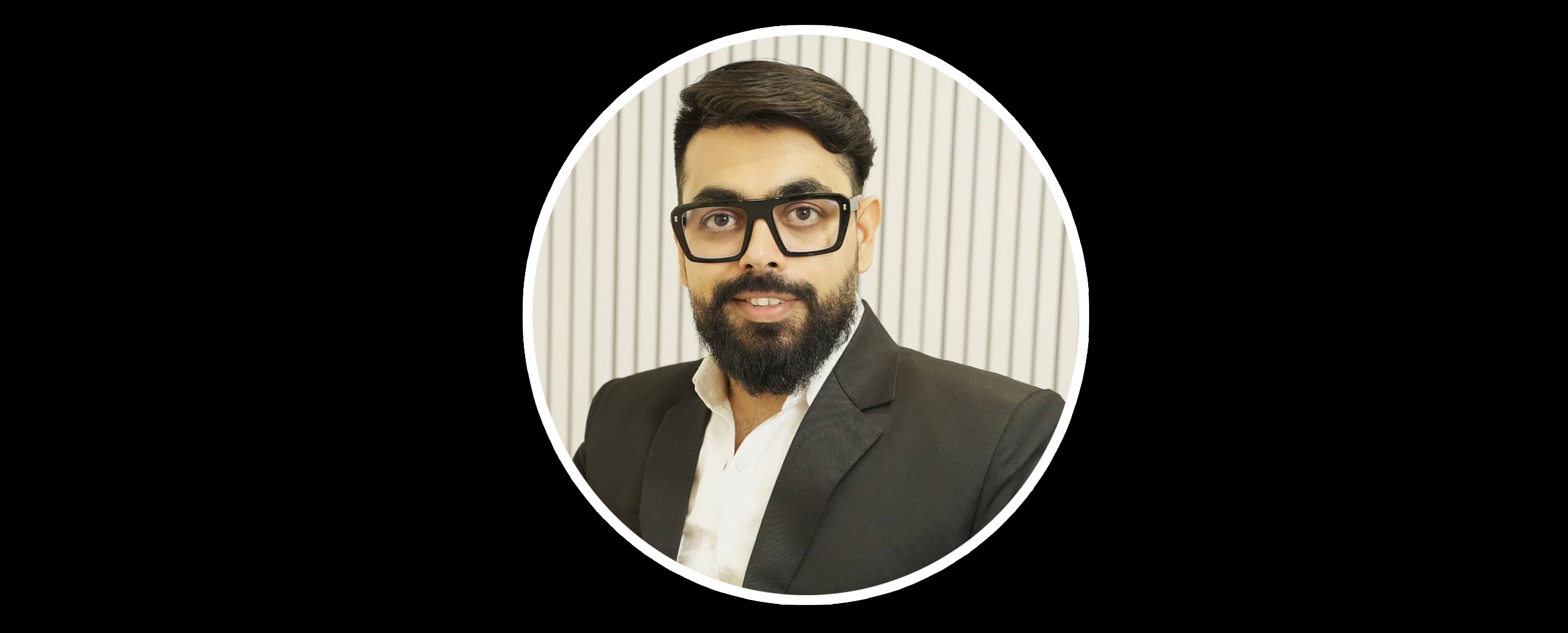 MARKETING & SALES HEAD